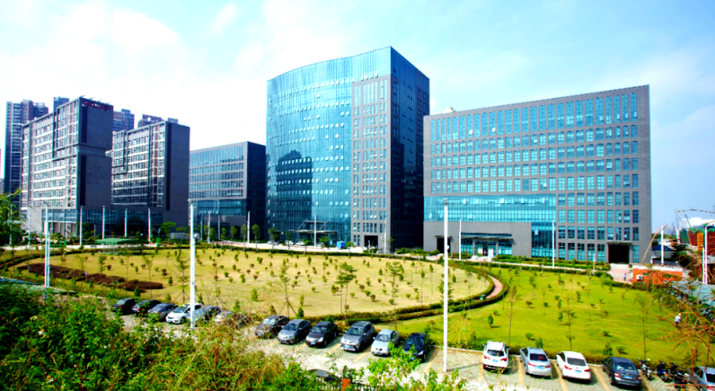 爱普生NEC等主流投影机型号参数对比及工程选型建议
